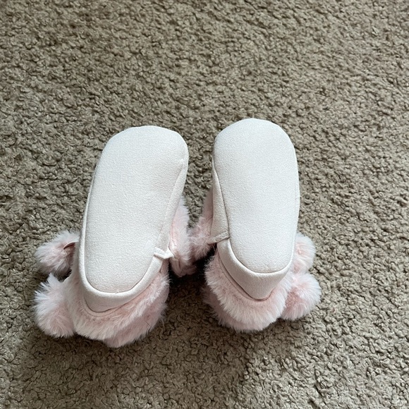 Stepping Stones Fuzzy Pink Booties - Picture 5 of 5